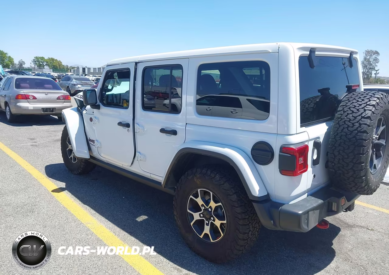 2018 Jeep Wrangler Unlimited Rubicon 4X4 VIN:1C4HJXFN1JW147809 - 3