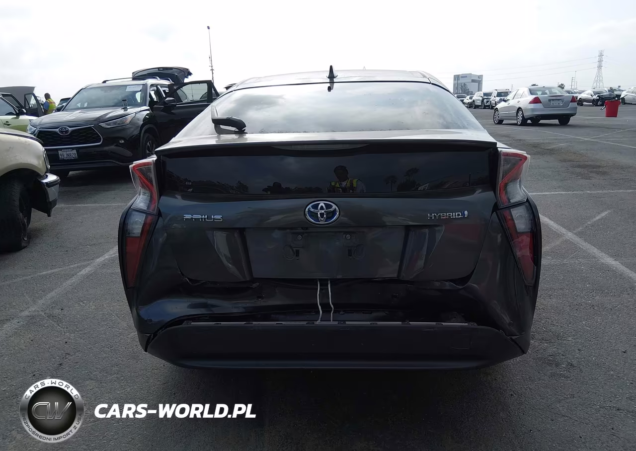 2018 Toyota Prius Two VIN:JTDKBRFU0J3595420 - 16