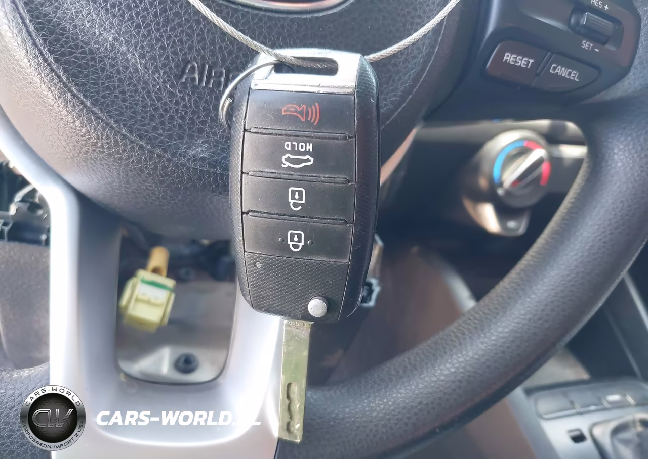 2018 Kia Rio S VIN:3KPA24AB9JE124508 - 11