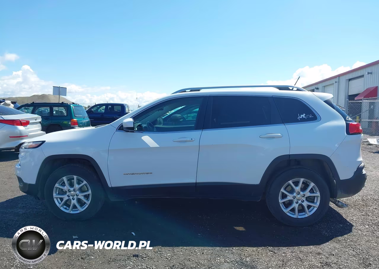 2014 Jeep Cherokee Latitude VIN:1C4PJMCB6EW125962 - 14