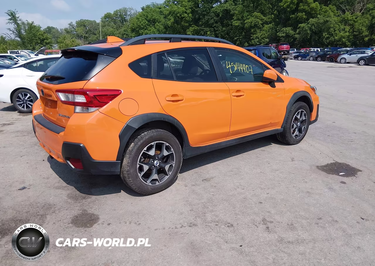 2018 Subaru Crosstrek 2.0I Premium VIN:JF2GTABC8JH266180 - 4