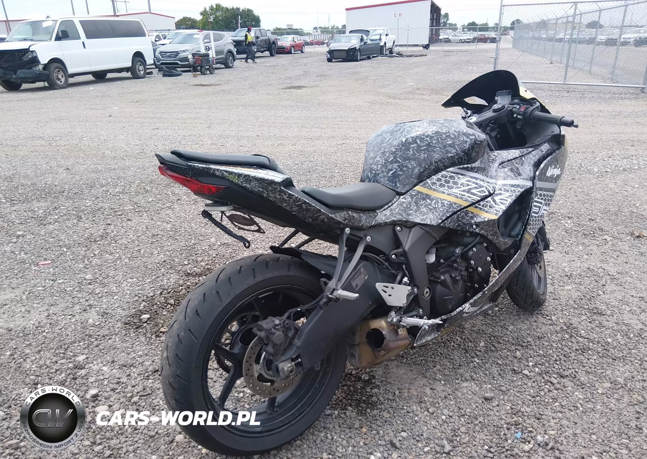2025 Kawasaki Zx636 K VIN:JKBZXJJ11SA017585 - 4
