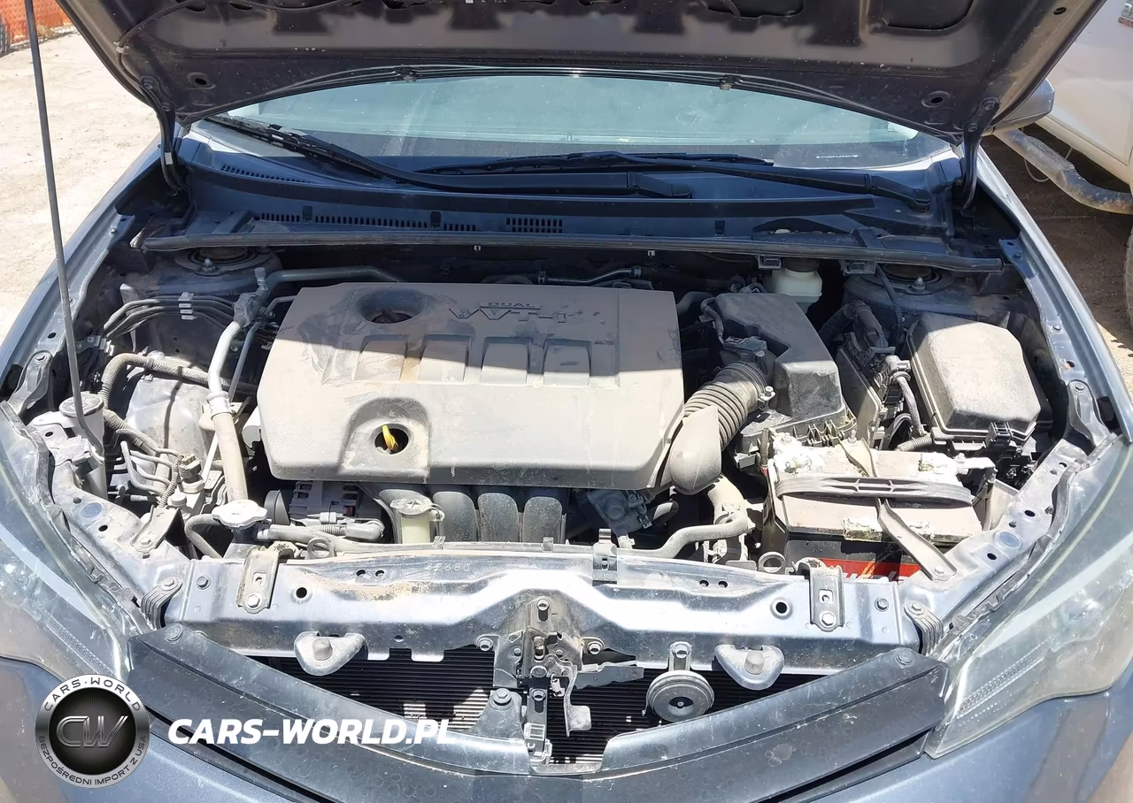 2018 Toyota Corolla Le VIN:5YFBURHE9JP808047 - 10