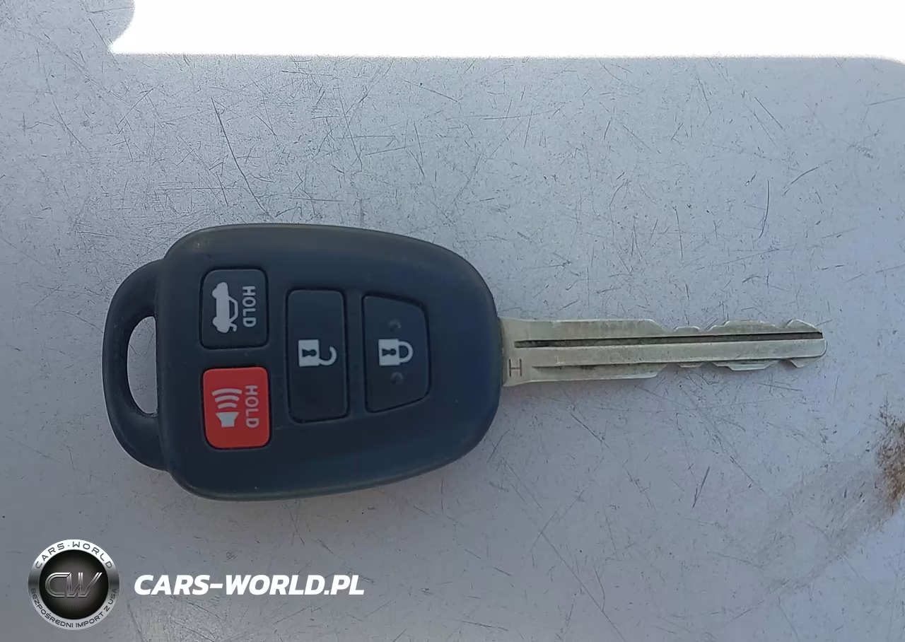 2018 Toyota Corolla Le VIN:5YFBURHE9JP808047 - 11