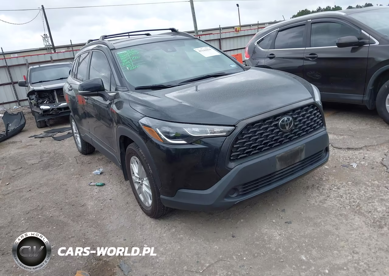 2022 Toyota Corolla Cross Le – zdjęcie 1 z 16