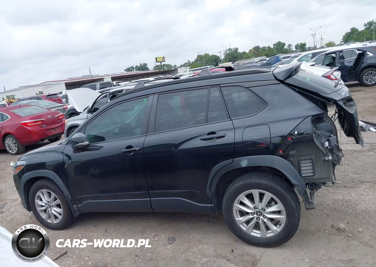 2022 Toyota Corolla Cross Le VIN:7MUCAAAG9NV006871 - 14