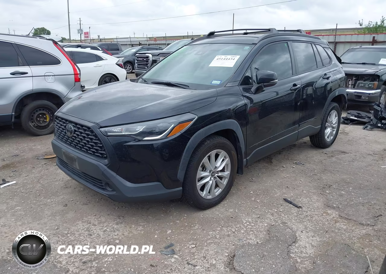 2022 Toyota Corolla Cross Le VIN:7MUCAAAG9NV006871 - 2