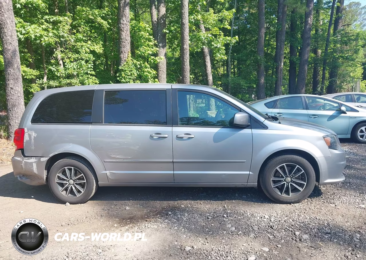 2017 Dodge Grand Caravan Se Plus VIN:2C4RDGBG8HR678883 - 13