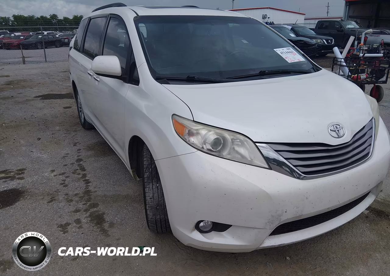 2017 Toyota Sienna Xle 8 Passenger
