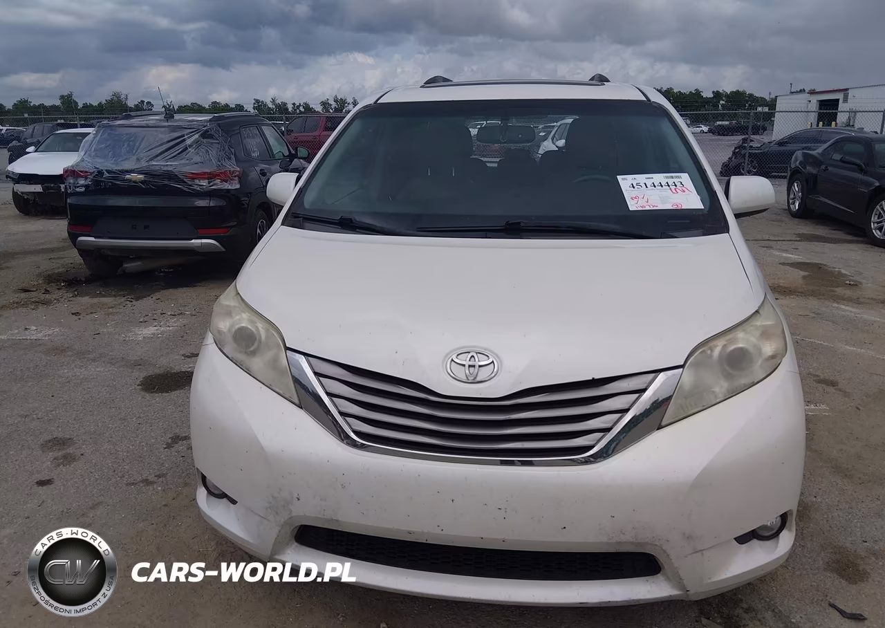2017 Toyota Sienna Xle 8 Passenger VIN:5TDYZ3DC5HS889174 - 12