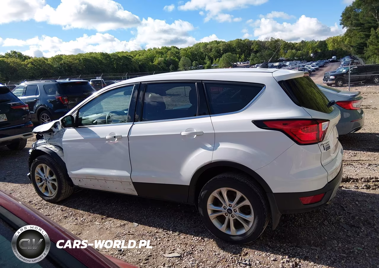2019 Ford Escape Se VIN:1FMCU9GD5KUC51084 - 15