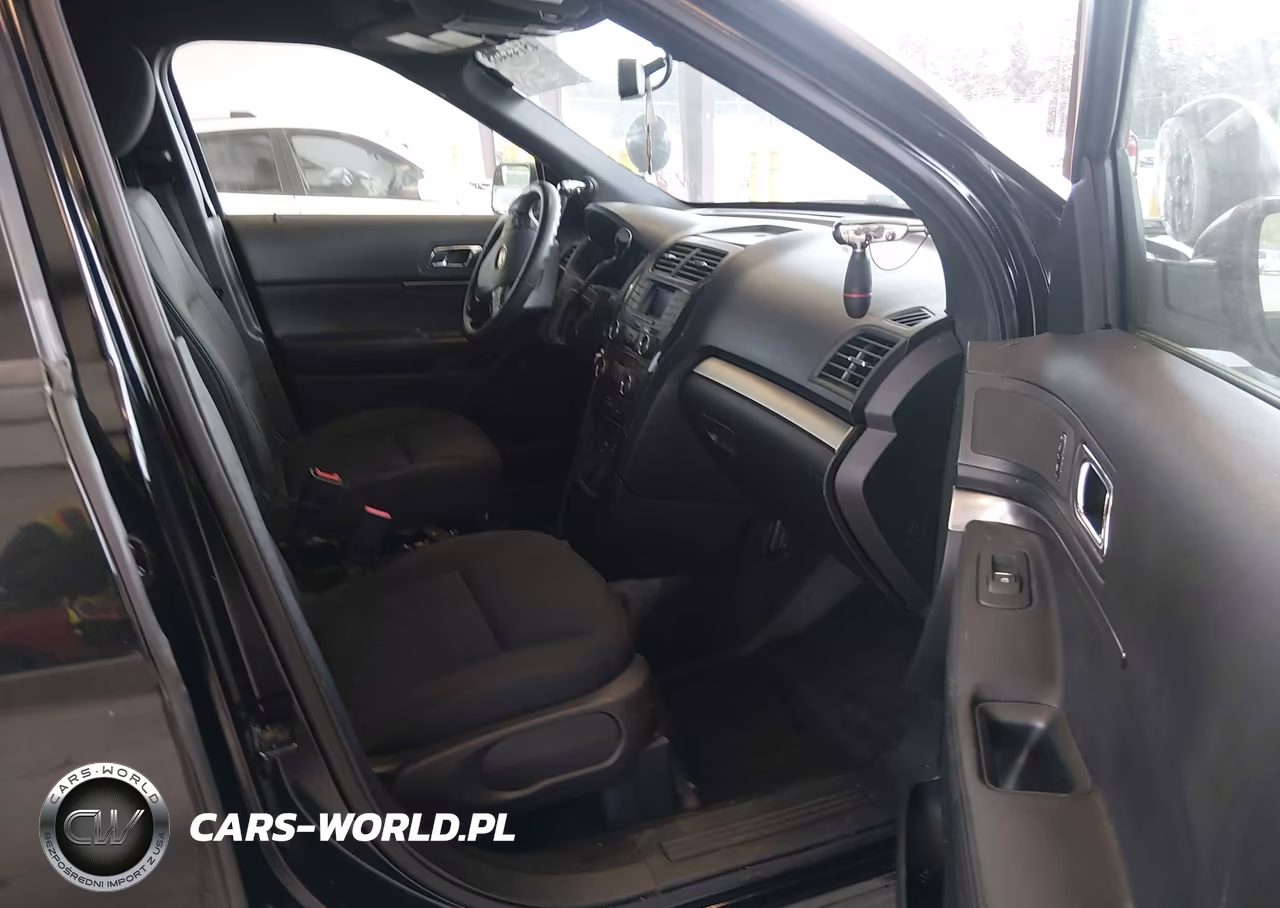 2016 Ford Utility Police Interceptor VIN:1FM5K8AR1GGD32053 - 5