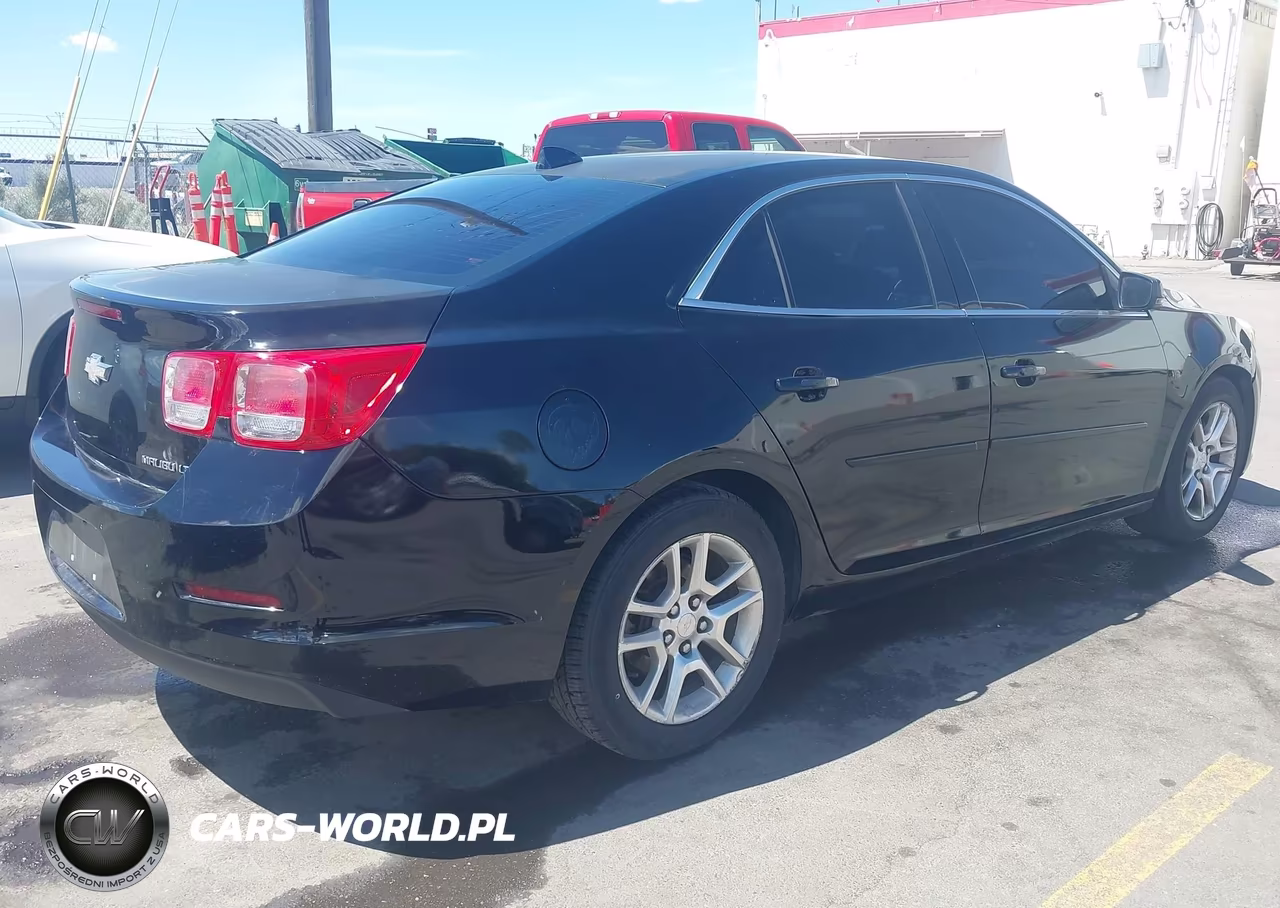 2013 Chevrolet Malibu 1Lt VIN:1G11C5SA8DU135393 - 4
