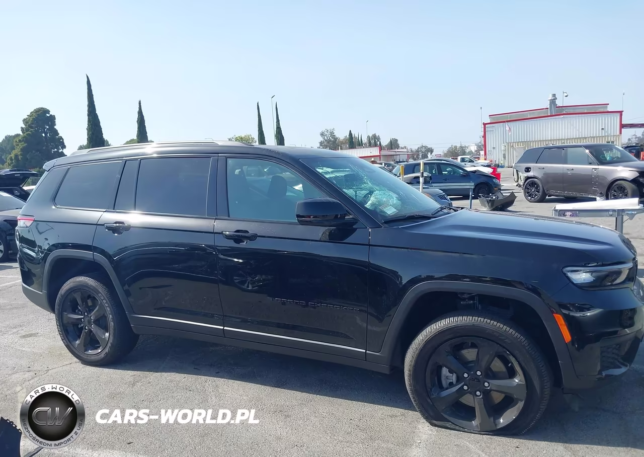 2025 Jeep Grand Cherokee L Altitude X 4X4 VIN:1C4RJKAG3S8778907 - 13