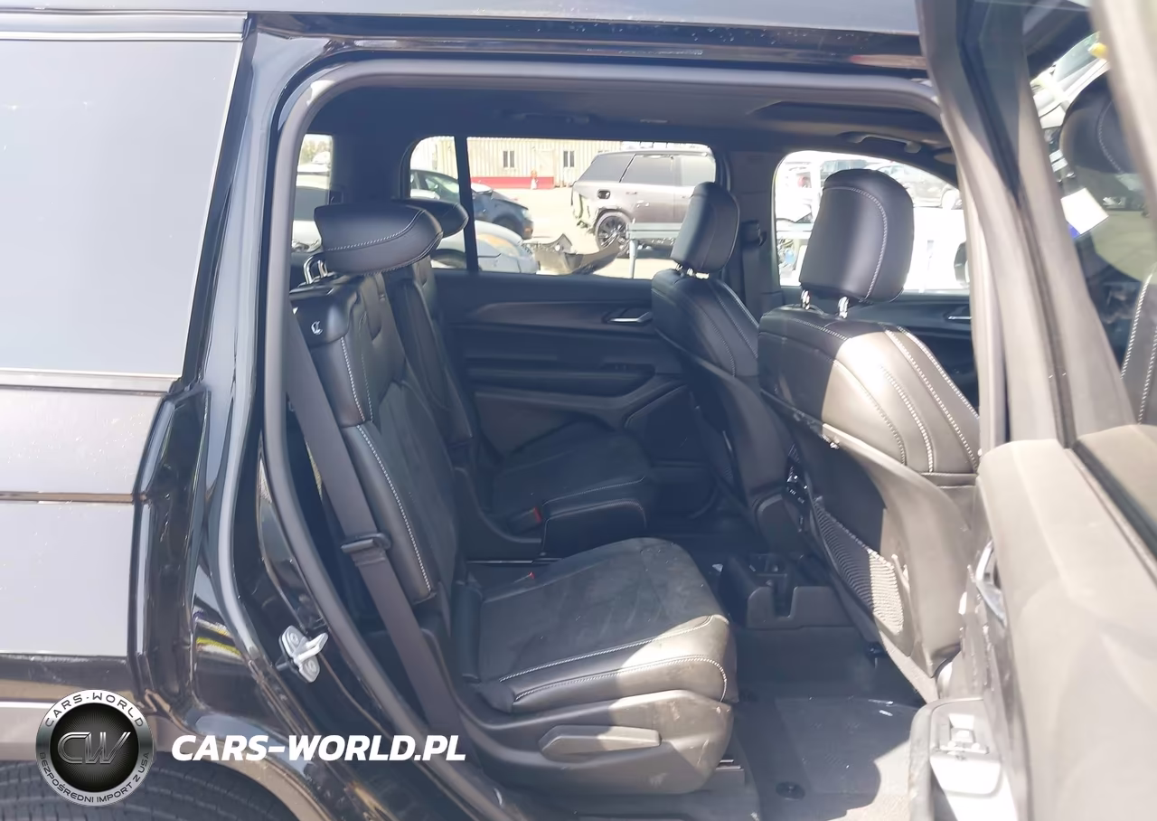 2025 Jeep Grand Cherokee L Altitude X 4X4 VIN:1C4RJKAG3S8778907 - 8