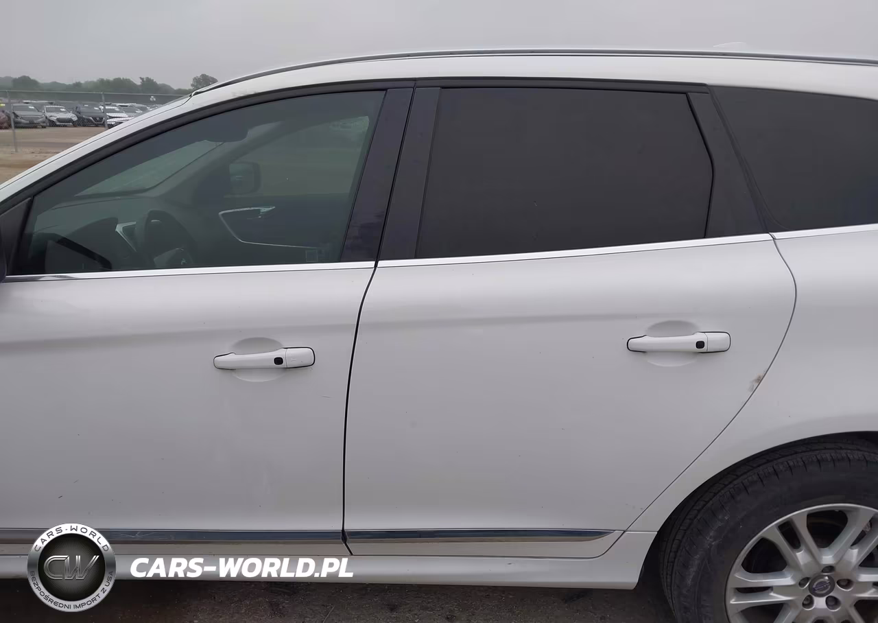 2016 Volvo Xc60 T5 Drive-E Premier VIN:YV440MDK5G2825497 - 14