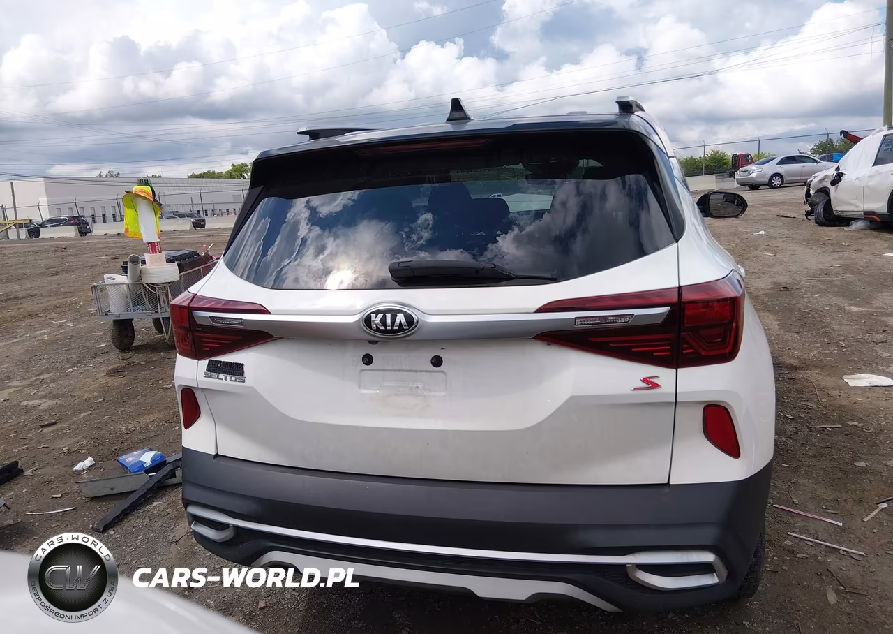 2021 Kia Seltos S VIN:KNDEU2AA8M7119330 - 17