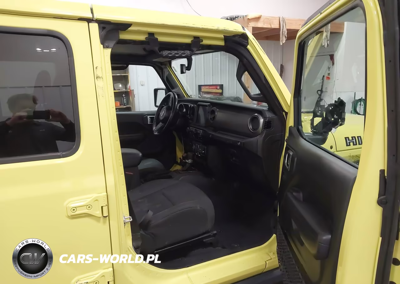 2022 Jeep Wrangler Unlimited High Tide 4X4 VIN:1C4HJXDG9NW267254 - 5