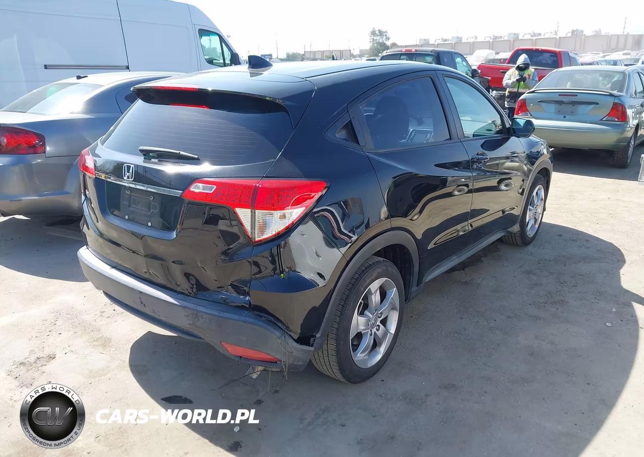 2019 Honda Hr-V Lx VIN:3CZRU5H36KG716255 - 4