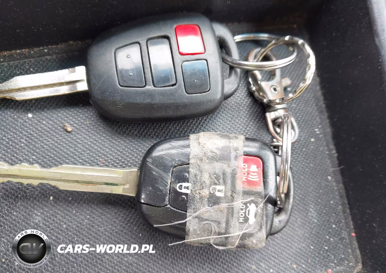2017 Toyota Camry Le VIN:4T1BF1FK7HU679626 - 11