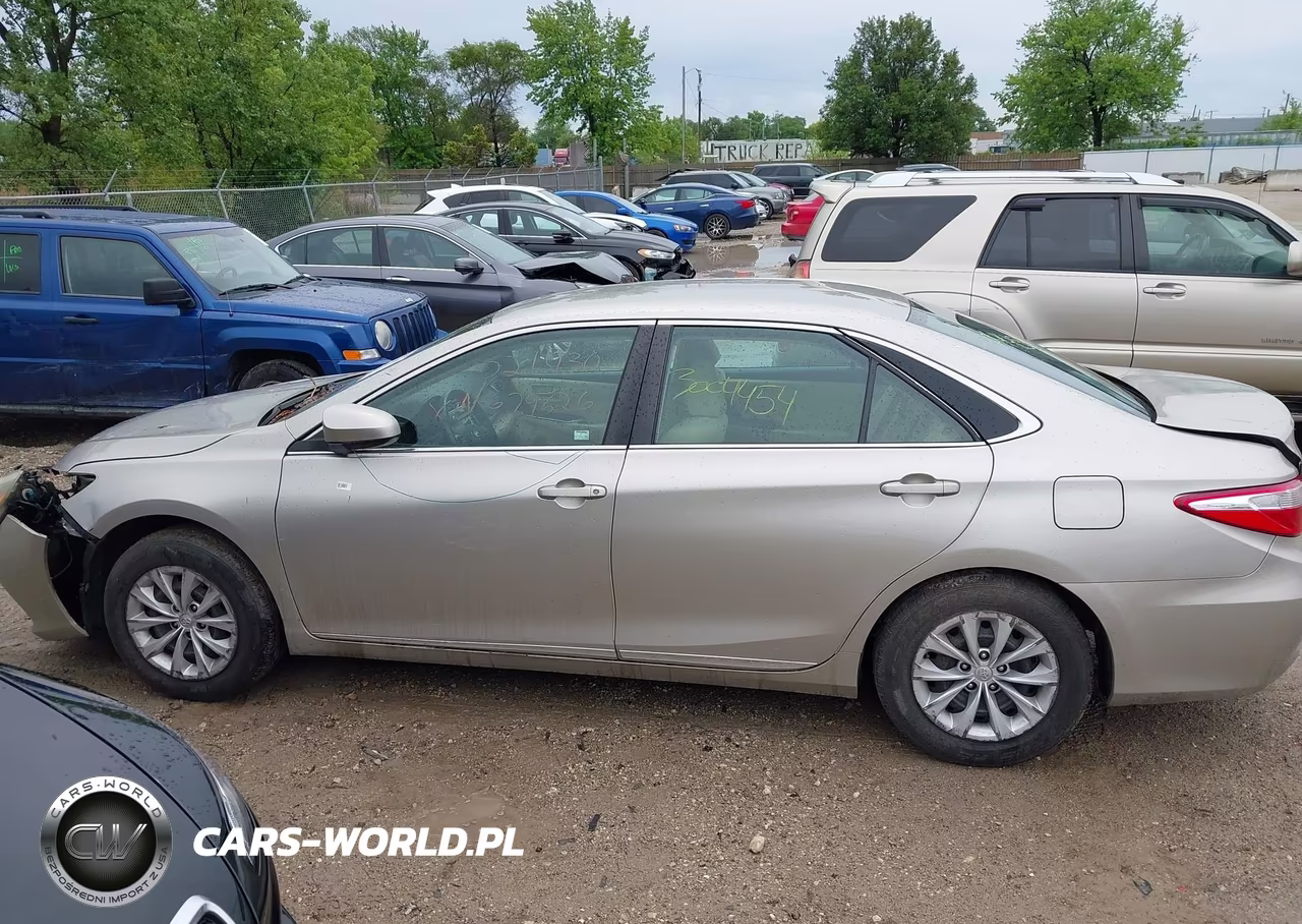 2017 Toyota Camry Le VIN:4T1BF1FK7HU679626 - 14