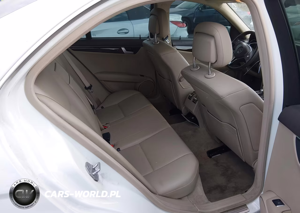 2012 Mercedes-Benz C 250 Luxury-Sport VIN:WDDGF4HBXCA604055 - 8