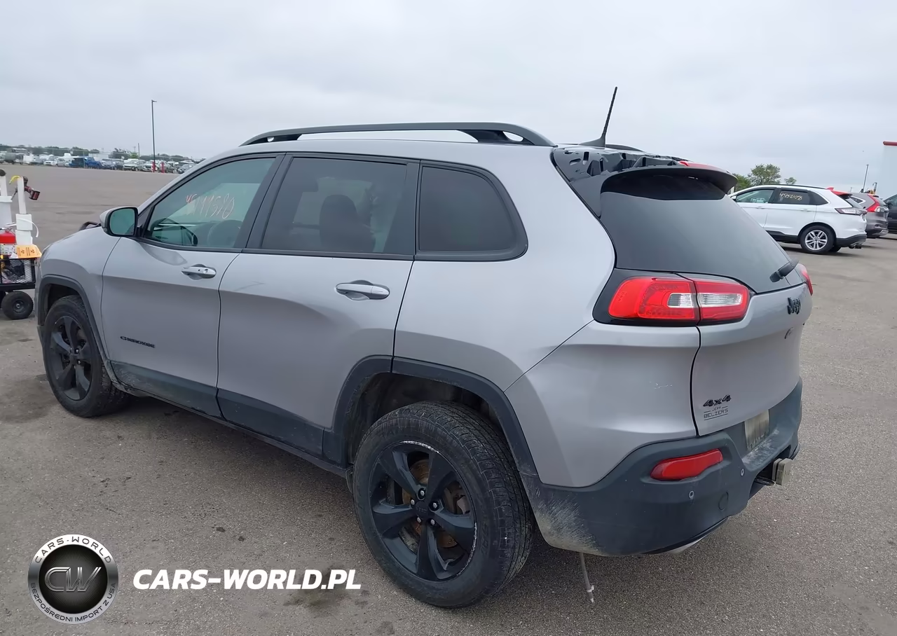 2018 Jeep Cherokee Limited 4X4 VIN:1C4PJMDX2JD579092 - 3