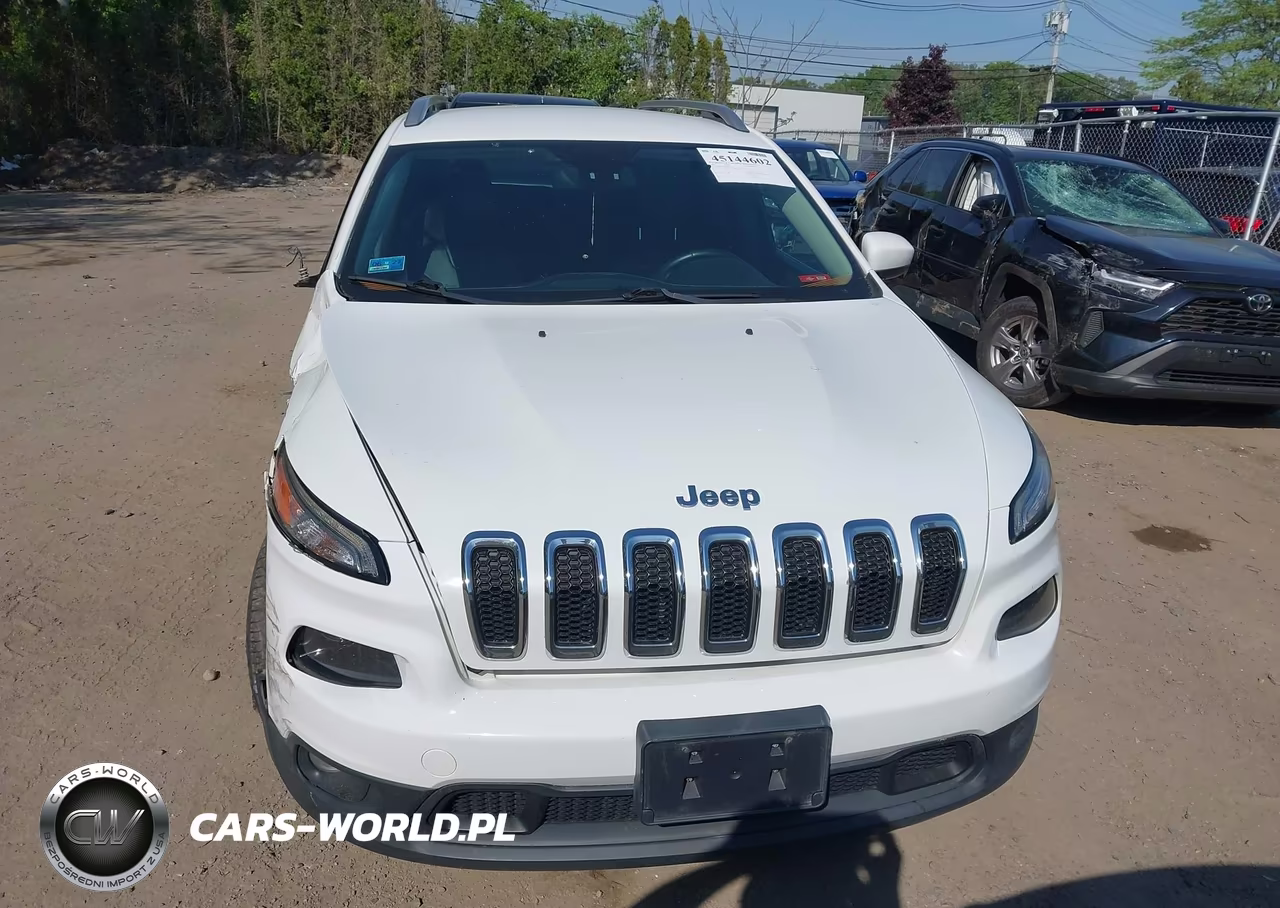 2015 Jeep Cherokee Latitude VIN:1C4PJMCB2FW614862 - 12