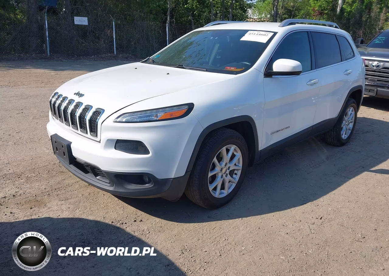 2015 Jeep Cherokee Latitude VIN:1C4PJMCB2FW614862 - 2
