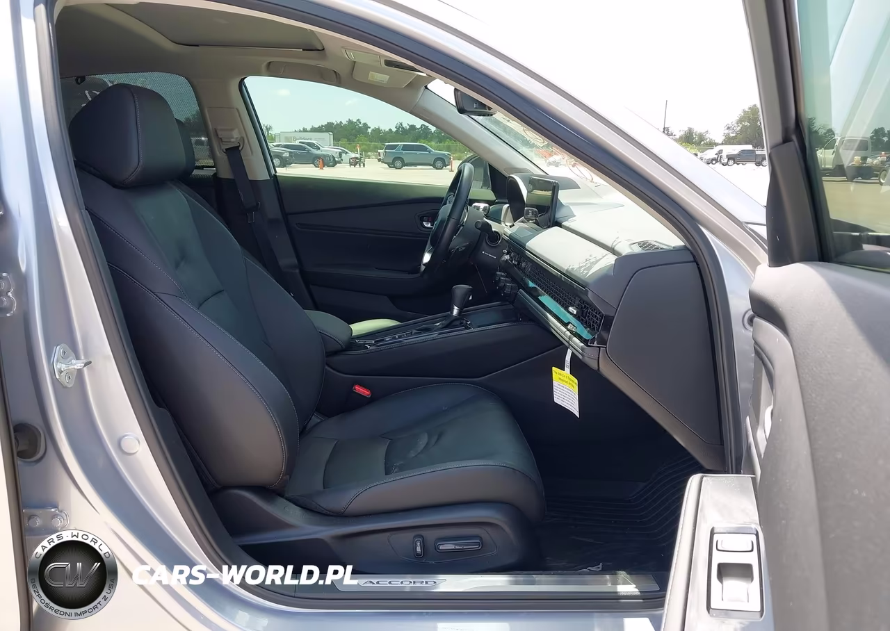 2025 Honda Accord Hybrid Touring VIN:1HGCY2F88SA044874 - 5