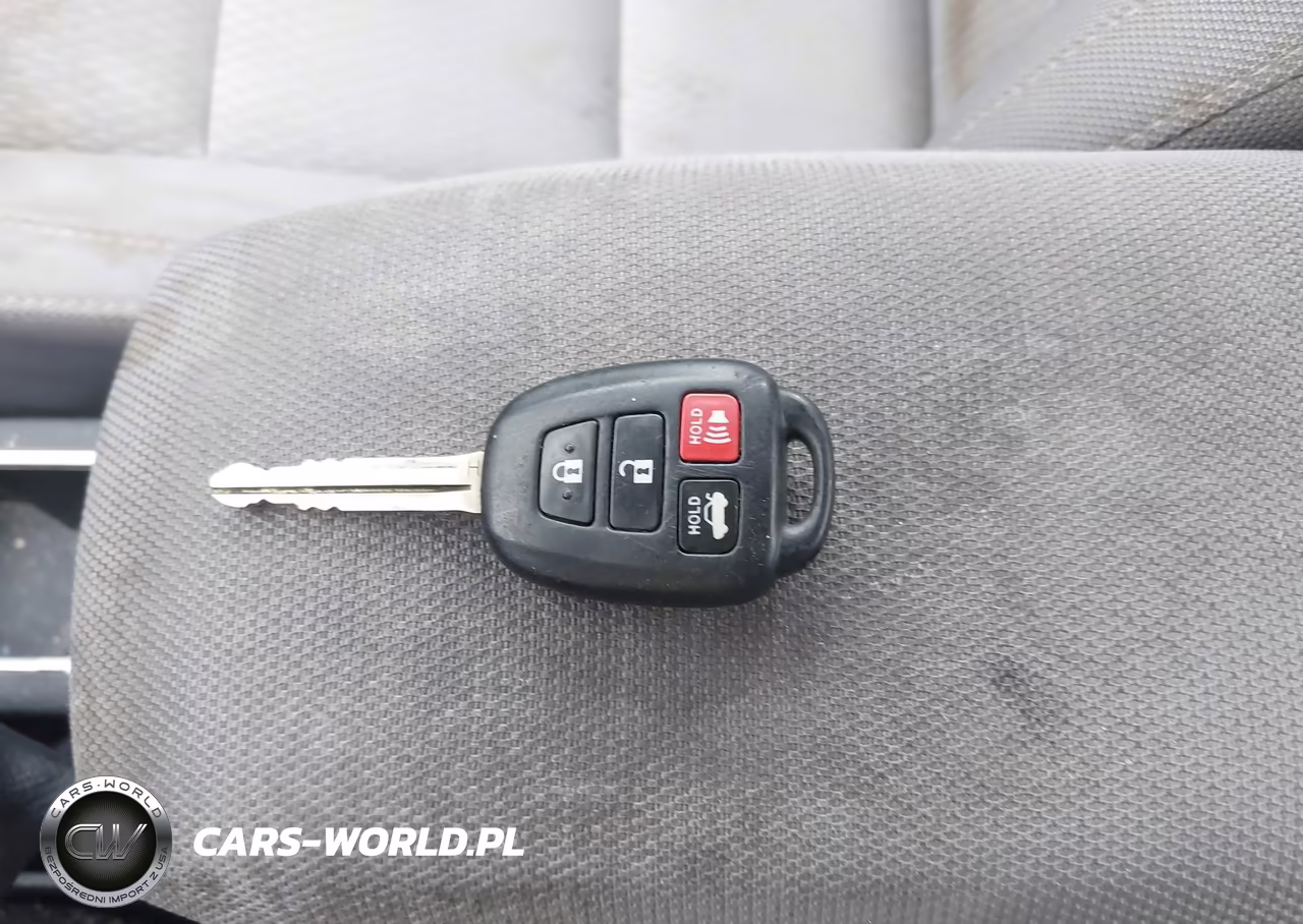 2016 Toyota Corolla Le VIN:2T1BURHE7GC626596 - 11