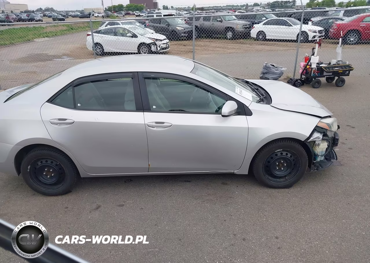 2016 Toyota Corolla Le VIN:2T1BURHE7GC626596 - 14