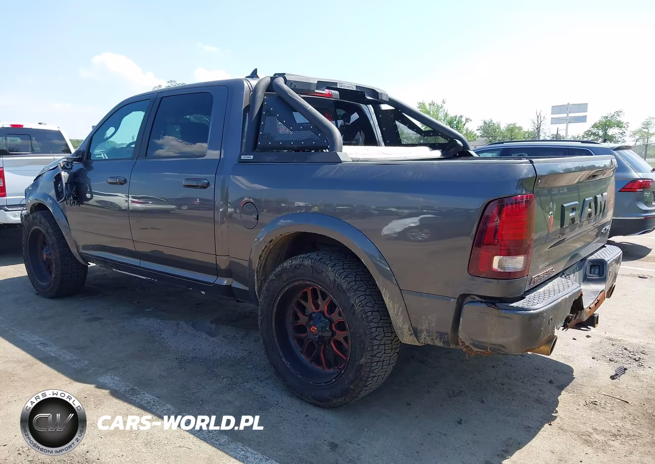 2018 Ram 1500 Rebel 4X4 5'7 Box VIN:1C6RR7YT7JS121156 - 3