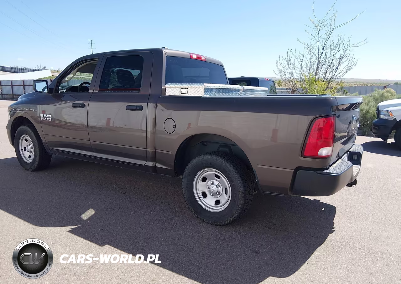 2018 Ram 1500 Tradesman 4X4 5'7 Box VIN:1C6RR7KG3JS318983 - 3