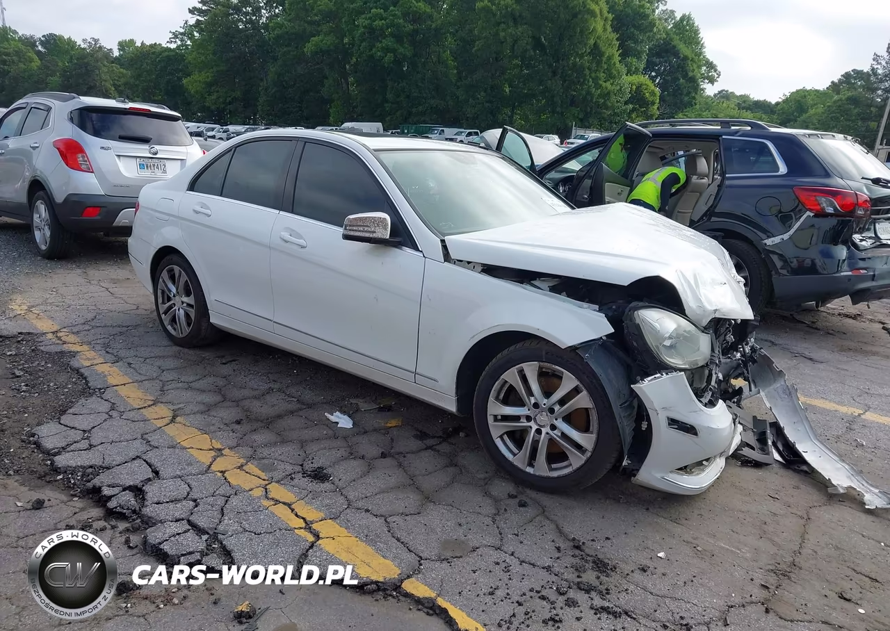 2013 Mercedes-Benz C 300 Luxury 4Matic – zdjęcie 1 z 16