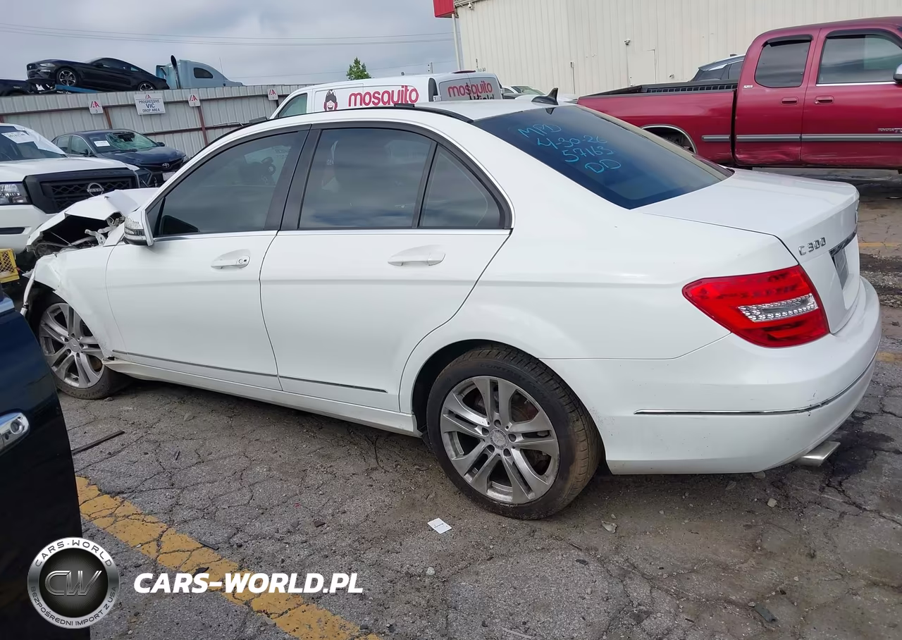 2013 Mercedes-Benz C 300 Luxury 4Matic VIN:WDDGF8AB2DR257163 - 14