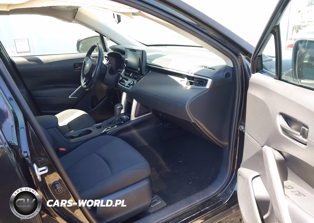 2022 Toyota Corolla Cross Le VIN:7MUCAAAGXNV021542 - 5