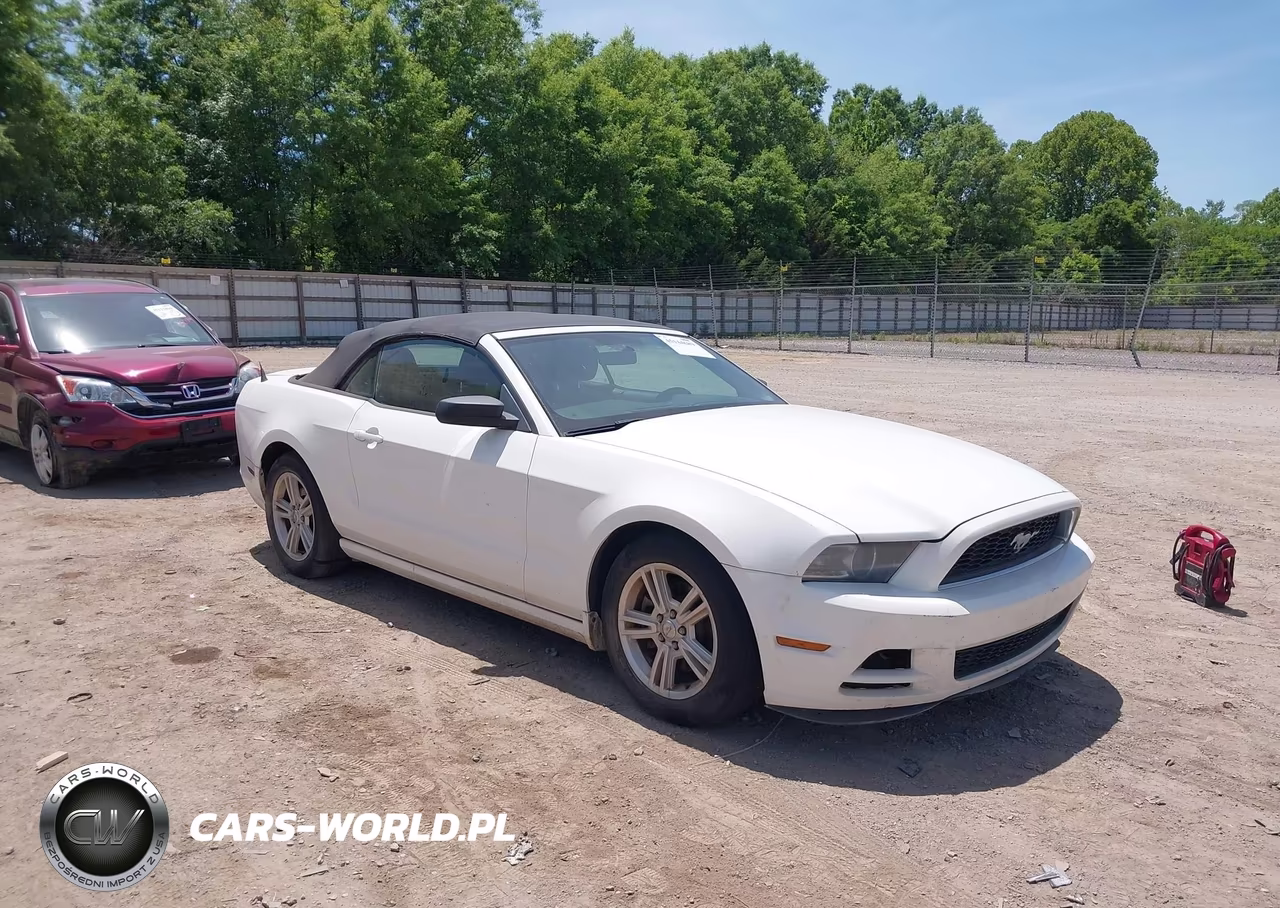 2013 Ford Mustang V6