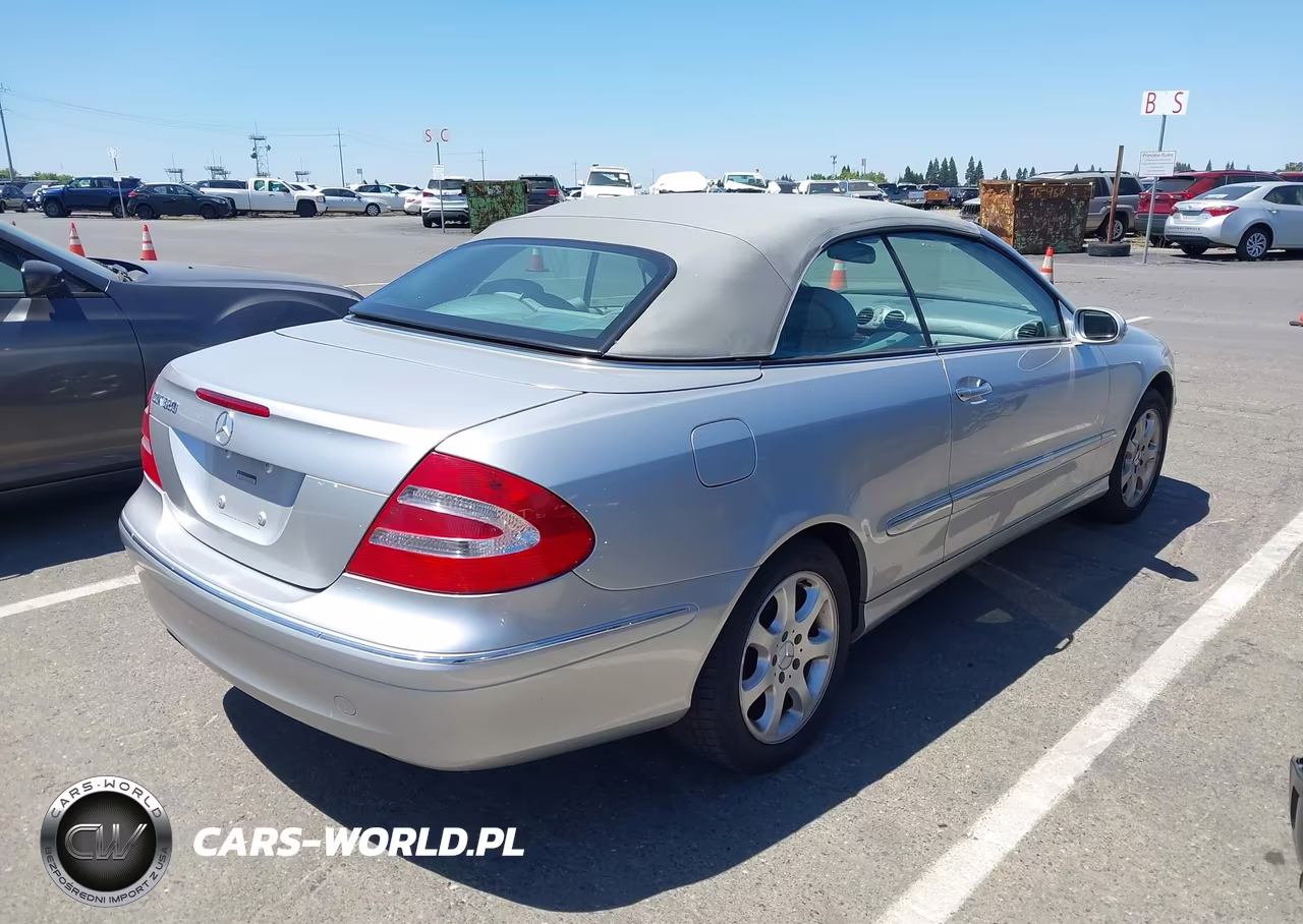 2004 Mercedes-Benz Clk 320 VIN:WDBTK65G44T021632 - 4