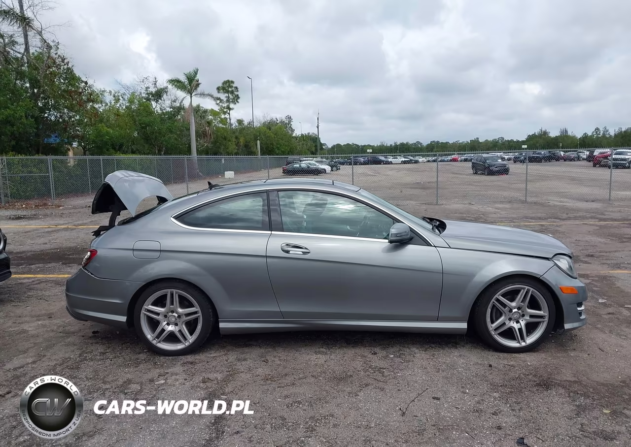 2014 Mercedes-Benz C 250 VIN:WDDGJ4HB4EG282558 - 13