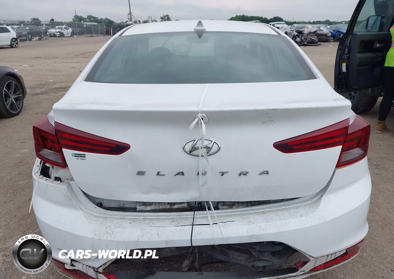 2020 Hyundai Elantra Sel VIN:5NPD84LF6LH579231 - 16