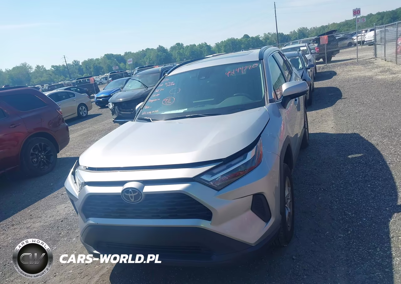 2023 Toyota Rav4 Xle VIN:2T3P1RFV0PC365742 - 12
