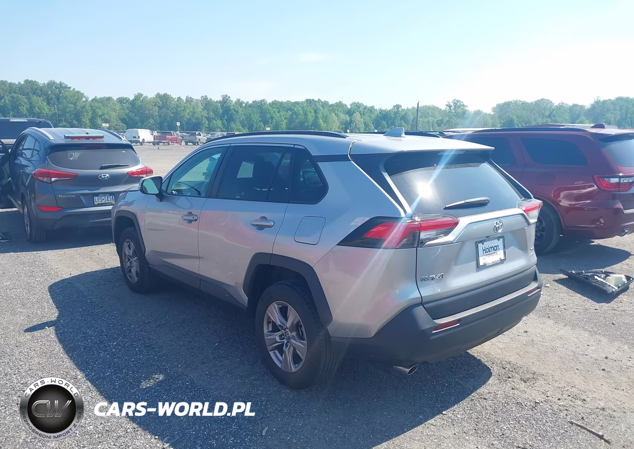 2023 Toyota Rav4 Xle VIN:2T3P1RFV0PC365742 - 3