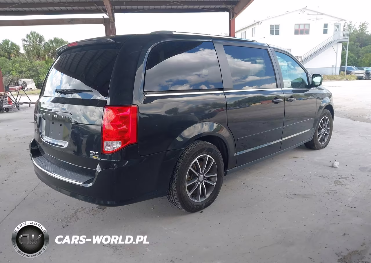 2017 Dodge Grand Caravan Sxt VIN:2C4RDGCG5HR677513 - 4