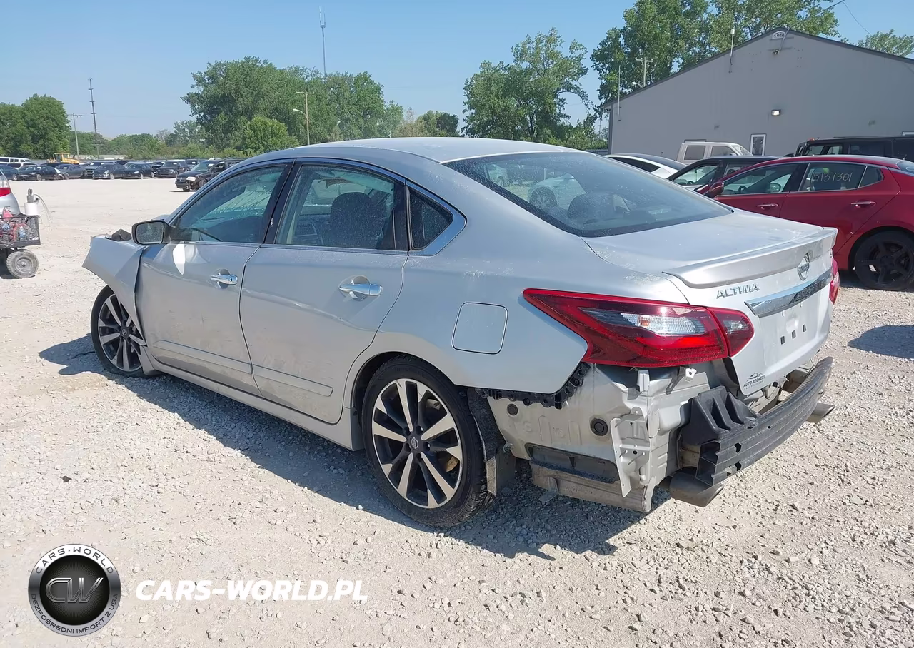 2017 Nissan Altima 2.5 VIN:1N4AL3AP9HC111543 - 3
