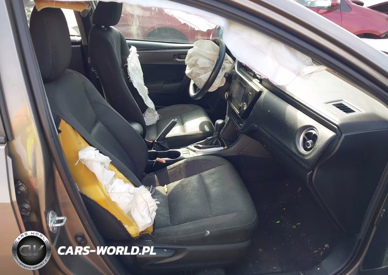 2017 Toyota Corolla Le VIN:2T1BURHE1HC926927 - 5