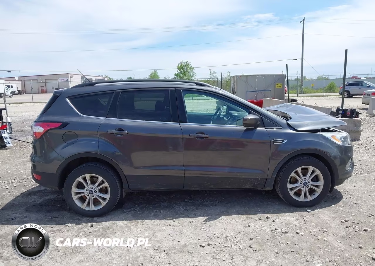 2017 Ford Escape Se VIN:1FMCU9G93HUC56661 - 14