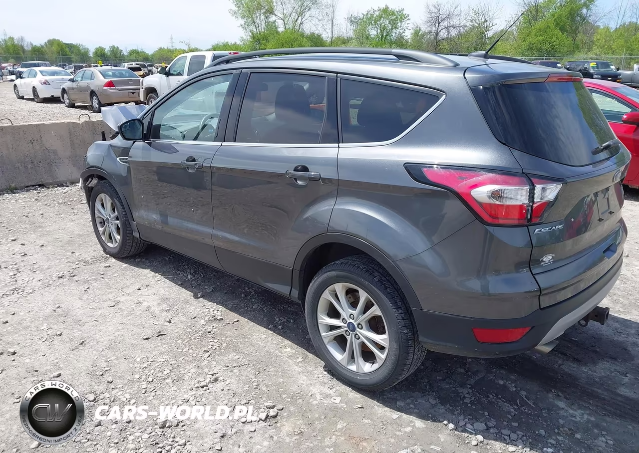 2017 Ford Escape Se VIN:1FMCU9G93HUC56661 - 3