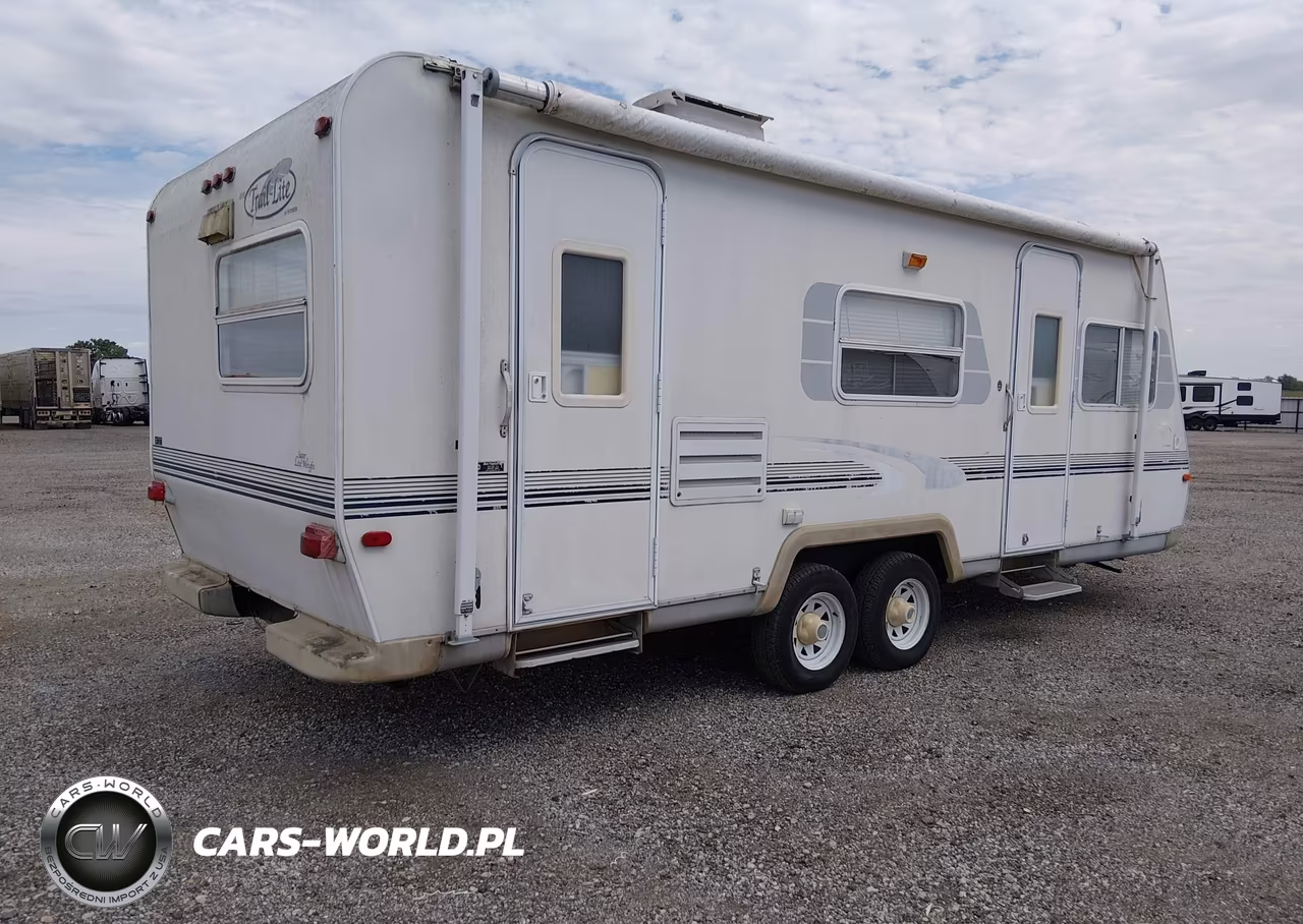 2001 R-Vision Trail-Lite VIN:4WY200L2311076593 - 4