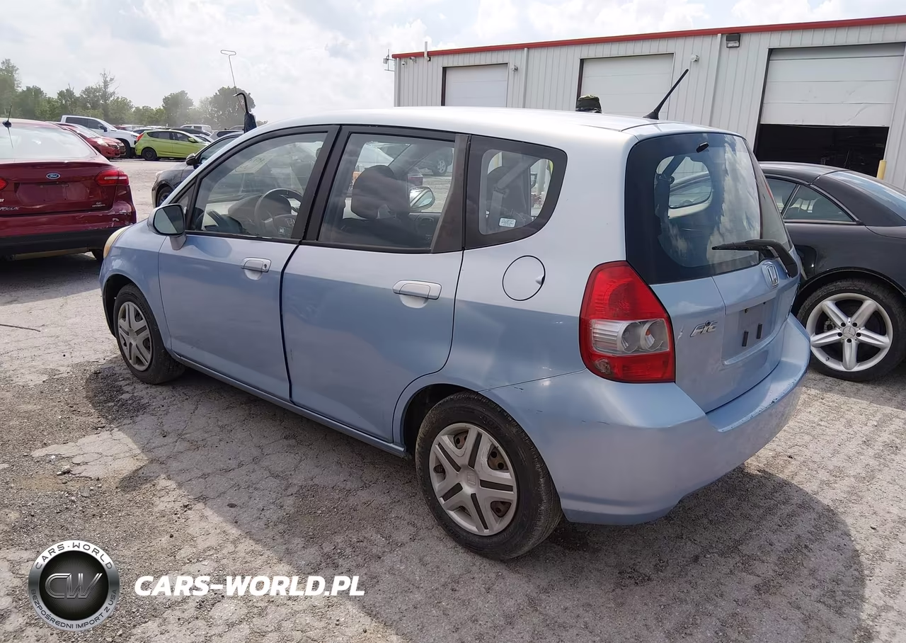 2008 Honda Fit VIN:JHMGD384X8S049166 - 3